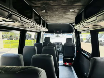 2025 L.A. West Sprinter 14P