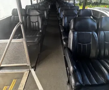 2011 Ford F-750 Glaval Diesel 43P