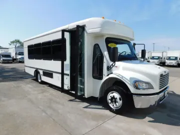 2014 Freightliner S2C 106 24P Shuttle