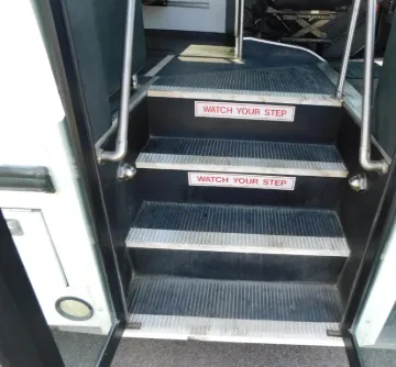 2014 Freightliner S2C 106 24P Shuttle
