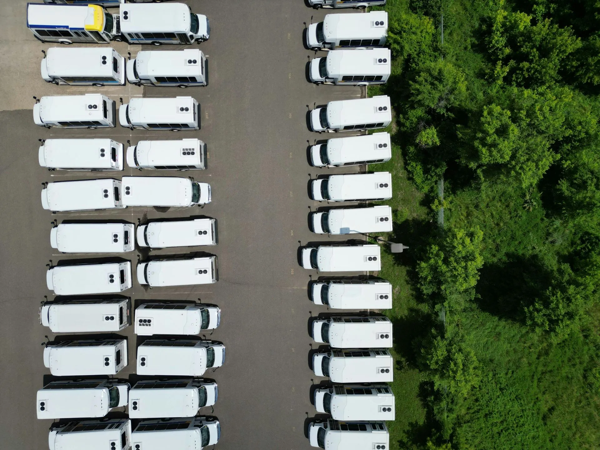 Starting a Shuttle Fleet: The Used Bus Sourcing Guide