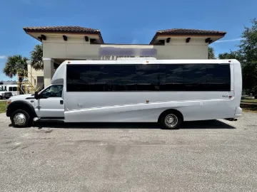 Picture of 2014 Grech GM33 29P Lux Shuttle