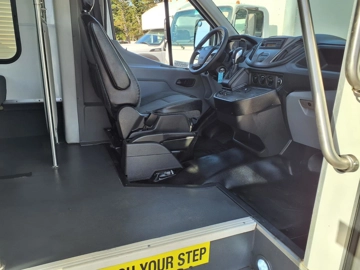 Picture of 2019 Ford T350HD 13P Shuttle
