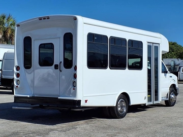 Picture of 2017 Ford E-350 Starcraft Shuttle Bus