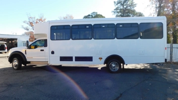 Picture of 2017 Ford F-550 Shuttle Bus