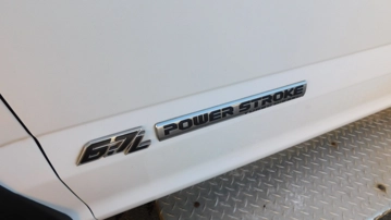Picture of 2017 Ford F-550 Shuttle Bus