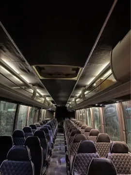 2005 Prevost X3-45 55P Coach