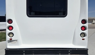 Picture of 2016 Ford E450 Senator Shuttle Bus