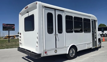 Picture of 2016 Ford E450 Senator Shuttle Bus