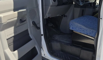 Picture of 2016 Ford E450 Senator Shuttle Bus