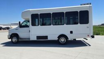 Picture of 2016 Ford E450 Senator Shuttle Bus