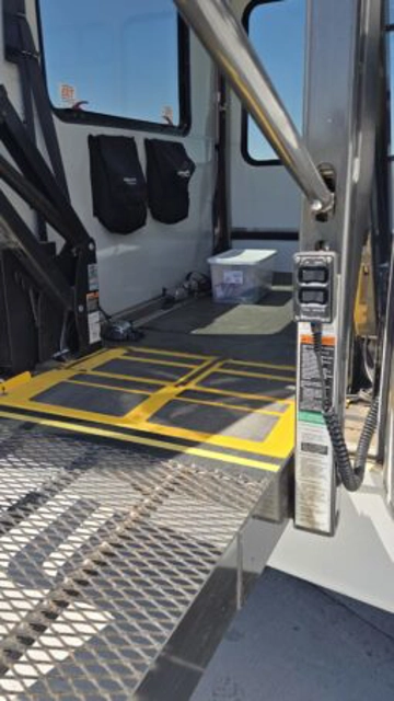 Picture of 2016 Ford E450 Senator Shuttle Bus