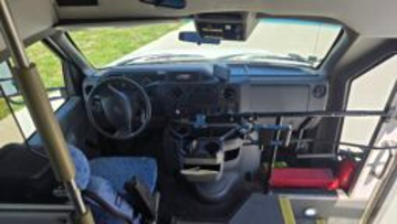 Picture of 2016 Ford E450 Senator Shuttle Bus
