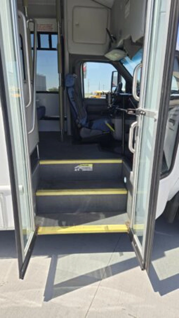Picture of 2016 Ford E450 Senator Shuttle Bus