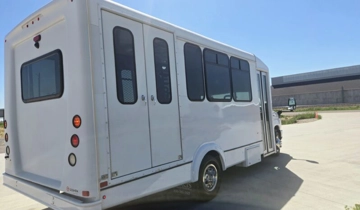 Picture of 2019 Ford E-450 Shuttle Bus