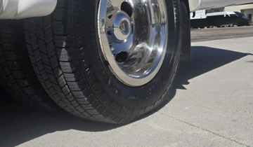 Picture of 2019 Ford E-450 Shuttle Bus