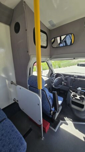 Picture of 2019 Ford E-450 Shuttle Bus
