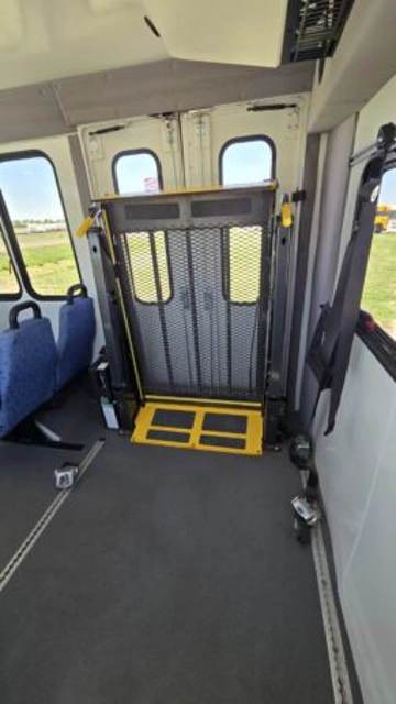 Picture of 2019 Ford E-450 Shuttle Bus