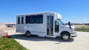 Picture of 2019 Ford E-450 Shuttle Bus