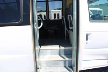 Picture of 2011 Ford E-450 Shuttle Bus