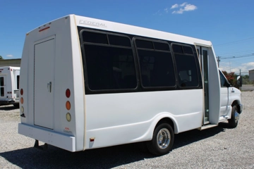 Picture of 2011 Ford E-450 Shuttle Bus