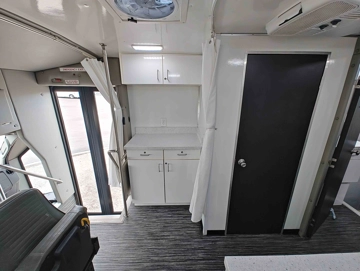 Picture of 2021 Ford E450 Turtle Top Mobile Clinic