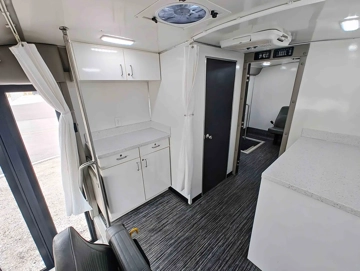 Picture of 2021 Ford Terra Transit Turtle Top Mobile Clinic