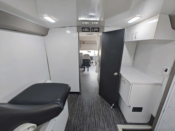 Picture of 2021 Ford Terra Transit Turtle Top Mobile Clinic