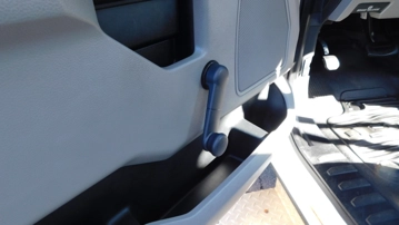 Picture of 2017 Ford F-550 Shuttle Bus