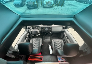 Picture of 2016 Ford F-550 Shuttle Bus