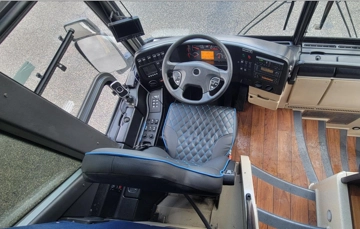 Picture of 2013 Prevost H3-45 Coach Bus