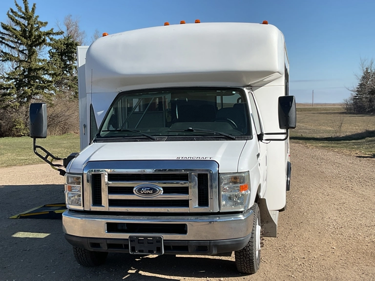 Picture of 2011 Ford E-350 Starcraft ADA Shuttle Bus