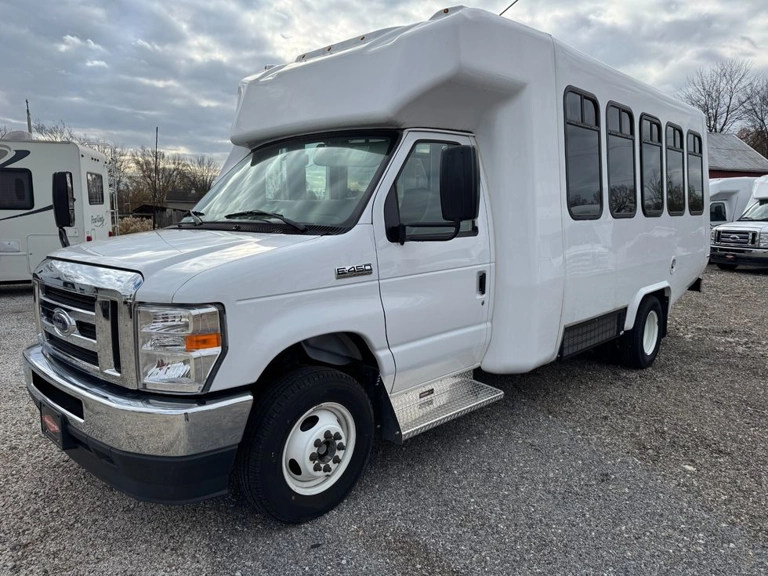 Picture of 2024 Ford E450 Diamond Coach ADA Shuttle Bus