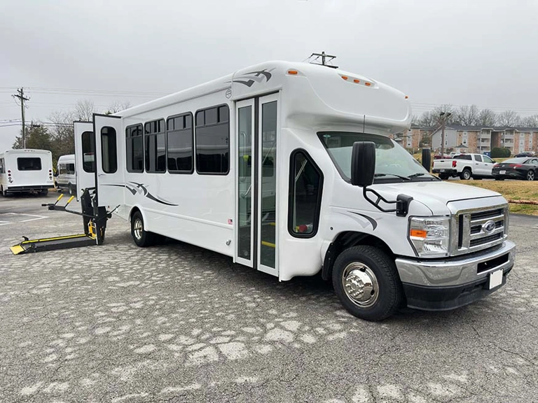 Picture of 2025 Ford E450 Starcraft Allstar