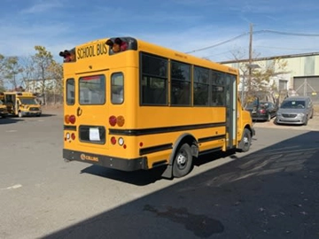 Picture of 2024 Chevrolet Express 3500 School Bus