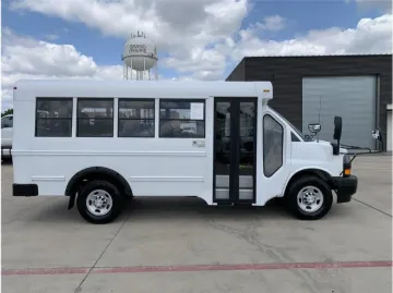 Picture of 2018 Chevrolet Express 3500 Shuttle Bus