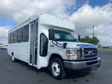Picture of 2018 Ford E-450 Shuttle Bus