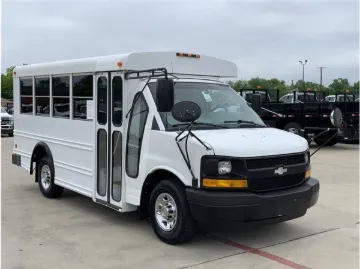 Picture of 2007 Chevrolet Express 3500 Shuttle Bus
