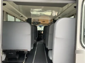 Picture of 2007 Chevrolet Express 3500 Shuttle Bus
