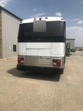 Picture of 1989 MCI 102A3 Coach Bus