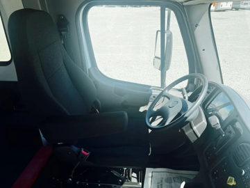 Picture of 2025 Freightliner Starrider Mid Size Bus