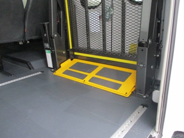 Picture of 2026 Ford Eldorado Advantage E450 ADA Shuttle Bus