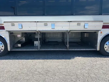1996 Eagle ES-961 Coach Bus
