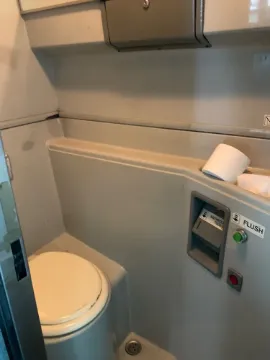 1999 Prevost H3-45 ADA Coach Bus