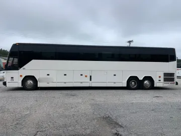1999 Prevost H3-45 ADA Coach Bus