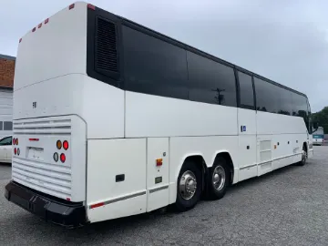1999 Prevost H3-45 ADA Coach Bus