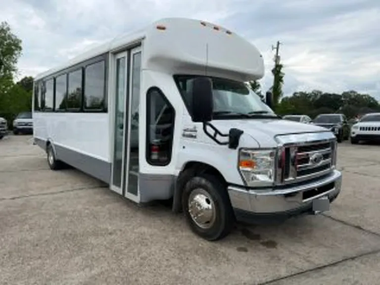 Picture of 2016 Ford E450 Cutaway Shuttle Bus