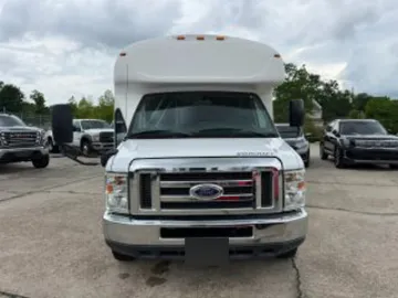 Picture of 2016 Ford E450 Cutaway Shuttle Bus