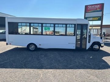 Picture of 2017 Ford E450 StarCraft Shuttle Bus
