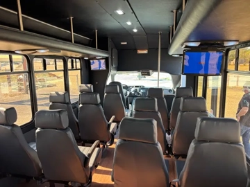 Picture of 2017 Ford E450 StarCraft Shuttle Bus